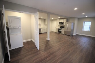 303 State St, Unit Apt 3 in Kennett Square, PA - Building Photo - Building Photo