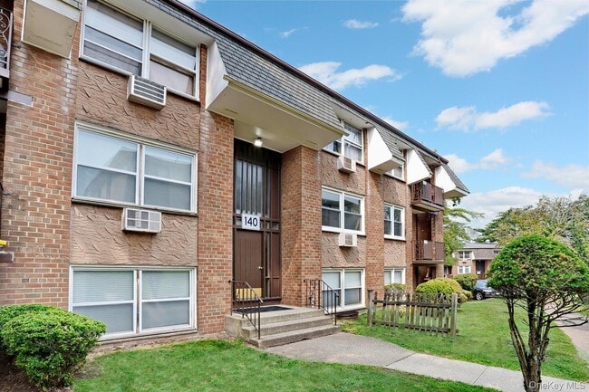 property at 140D Kearsing Pkwy