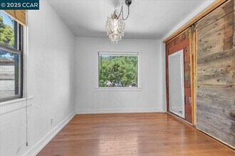 8041 Winthrope St in Oakland, CA - Building Photo - Building Photo