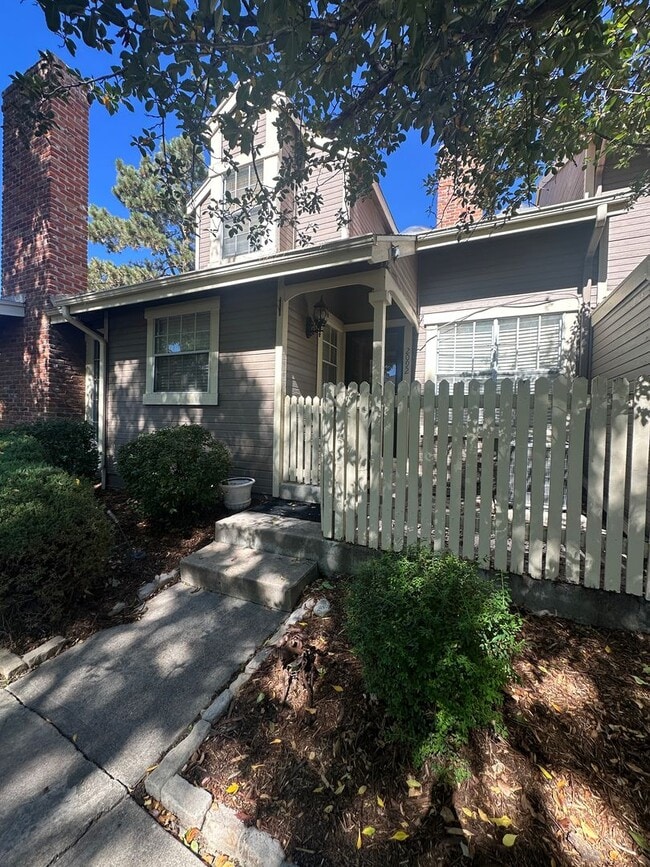 property at 2092 S Helena St