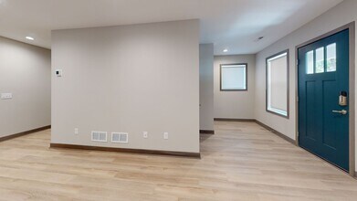 1800 Como Ave SE in Minneapolis, MN - Foto de edificio - Building Photo