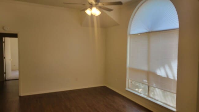 property at 210 Rentz Pl Cir