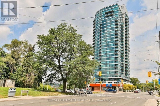 1048 Broadview Ave in Toronto, ON - Building Photo - Building Photo
