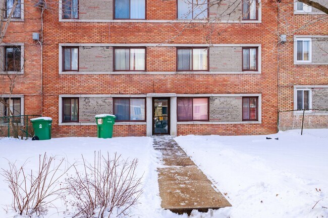 140 Windsor Av in Lachine, QC - Building Photo - Building Photo