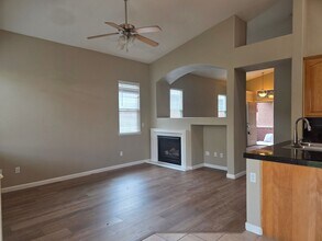 436 Lone Spur Dr in Folsom, CA - Building Photo - Building Photo