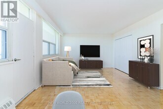 485 Eglinton Ave E in Toronto, ON - Building Photo - Building Photo