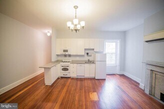 1928 Spruce St in Philadelphia, PA - Building Photo - Building Photo
