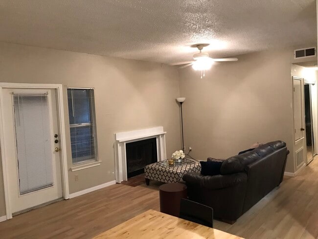 3115 Tom Green St in Austin, TX - Building Photo - Building Photo