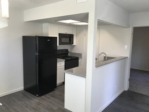 2705 Akard Ave in Redding, CA - Building Photo - Other