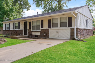 2508 Larkwood Dr in New Albany, IN - Building Photo - Building Photo