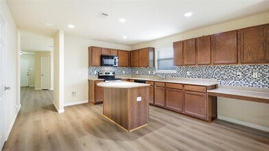 1508 Mockingbird Dr in Aubrey, TX - Building Photo - Building Photo