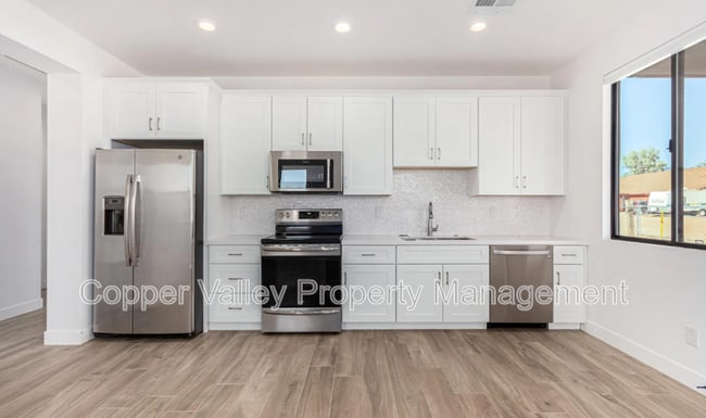 35852 N 10th St in Phoenix, AZ - Building Photo - Building Photo