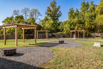 Riverstone Apartments in North Little Rock, AR - Building Photo - Building Photo