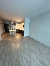 1025 W Addison St in Chicago, IL - Foto de edificio - Building Photo