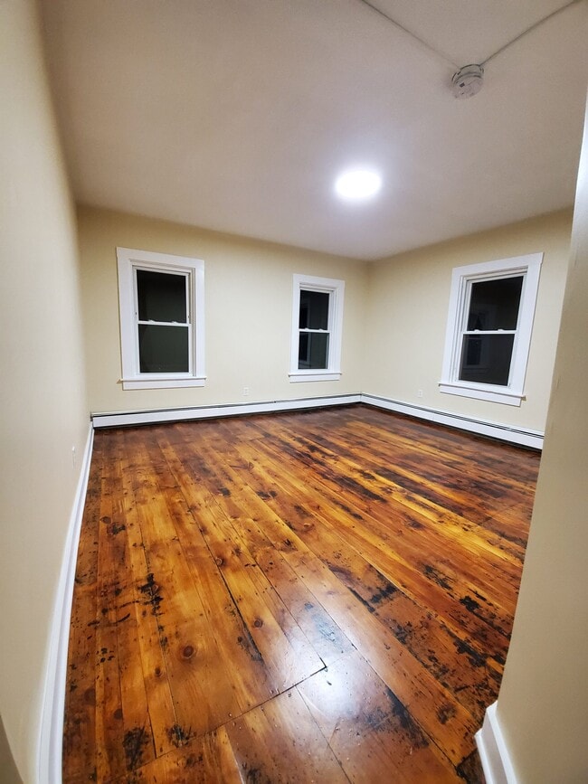 45 Dumais St, Unit 3 in Fitchburg, MA - Building Photo - Building Photo