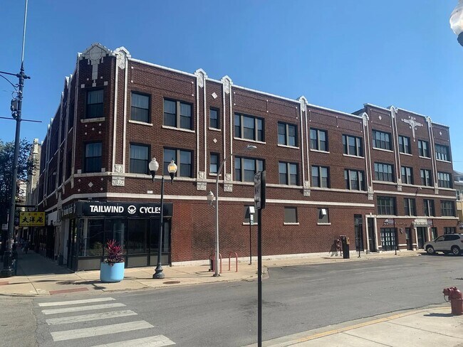 3253 W Lawrence Ave in Chicago, IL - Building Photo - Building Photo