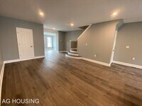 5606 Florence Ave photo'