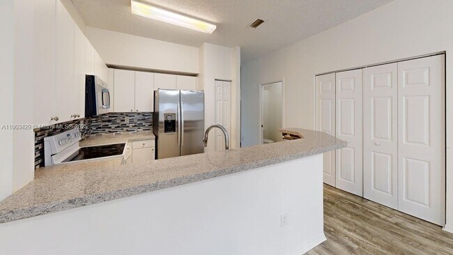 2217 SE 23rd Ave in Homestead, FL - Building Photo - Building Photo