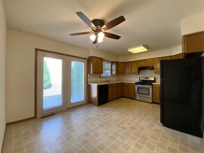 341 Gettysburg Dr, Unit 1 in Bourbonnais, IL - Building Photo - Building Photo