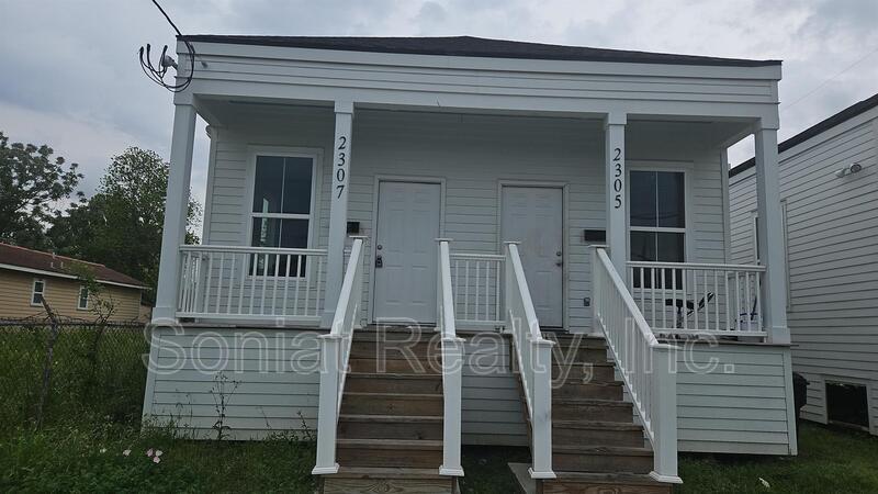 2307 Piety St in New Orleans, LA - Foto de edificio