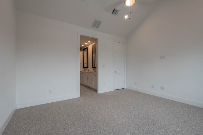 property at 4057 Leeland St