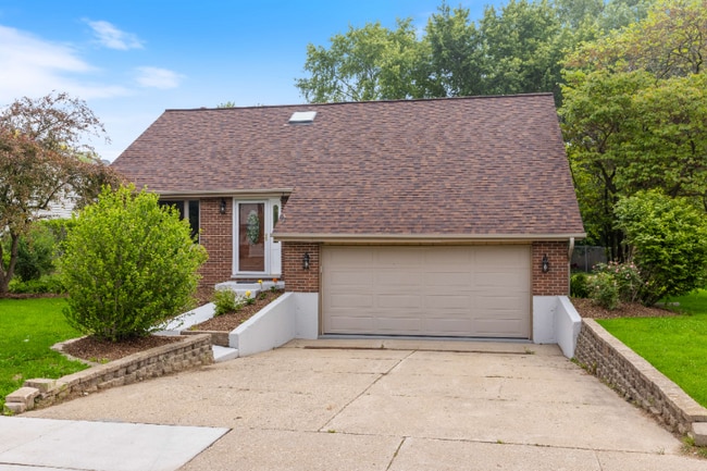 property at 13723 S Mallard Dr
