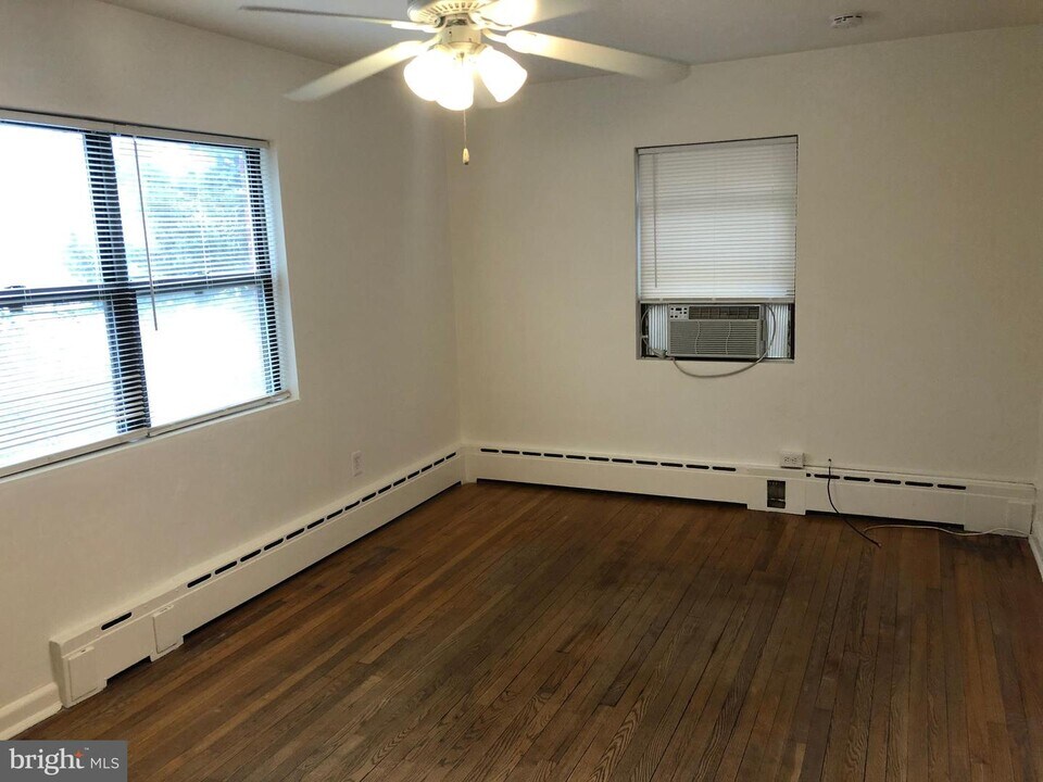 8711 Plymouth St-Unit -3 in Silver Spring, MD - Building Photo