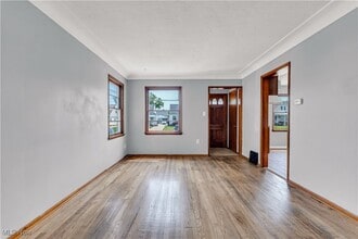 1104 Hillsdale Rd in Cleveland, OH - Building Photo - Building Photo