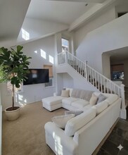 19397 Blue Lake Loop in Bend, OR - Building Photo - Building Photo