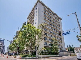 10751 Wilshire Blvd in Los Angeles, CA - Building Photo