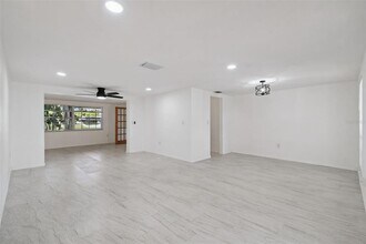 3513 Landale Dr in Holiday, FL - Building Photo - Building Photo