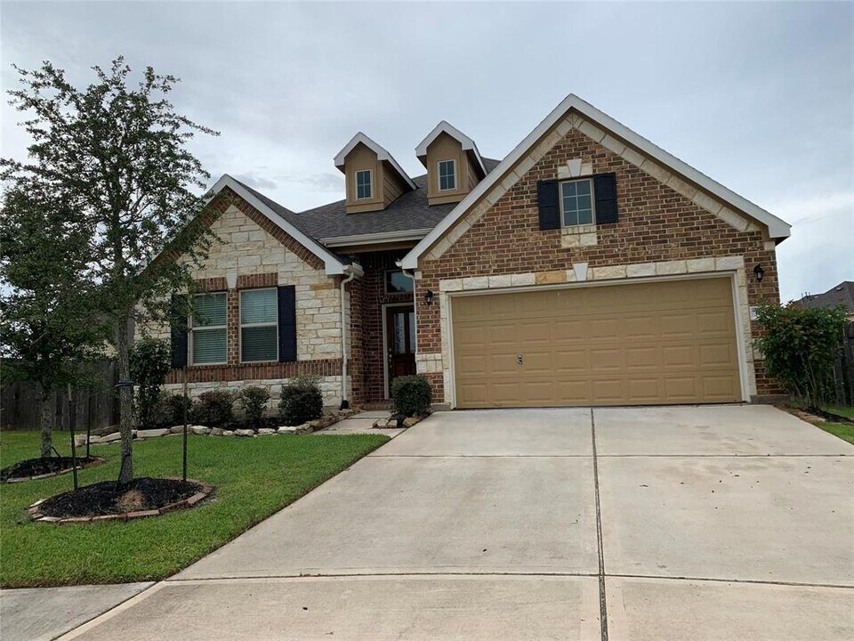 3002 Pennfield Park Ct in Katy, TX - Building Photo