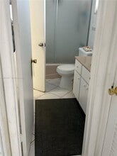 1481 NE Miami Gardens Dr in Miami, FL - Building Photo - Building Photo
