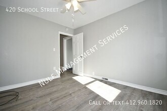 420 School St in Verona, PA - Building Photo - Building Photo