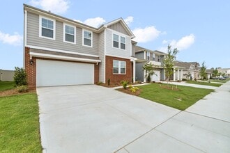 9006 Foxcroft Dr in Monroe, NC - Building Photo - Building Photo