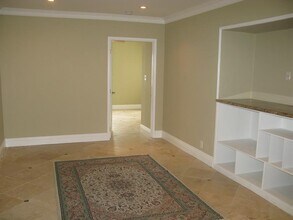 1568 Midvale Ave in Los Angeles, CA - Building Photo - Building Photo
