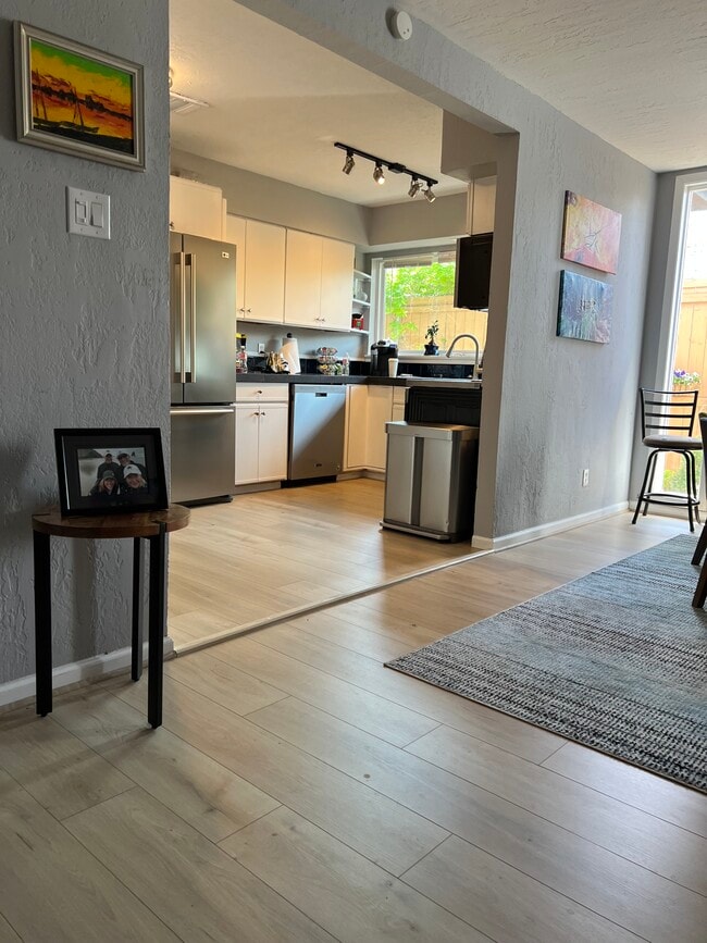11237 Park Central in Dallas, TX - Building Photo - Building Photo