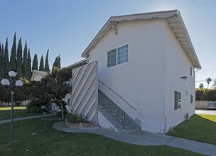 10672 Tibbs Cir in Garden Grove, CA - Building Photo - Building Photo