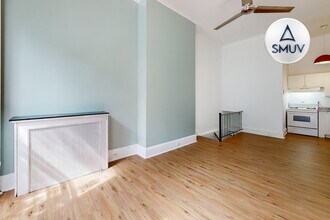 1229 N Calvert St in Baltimore, MD - Building Photo - Building Photo