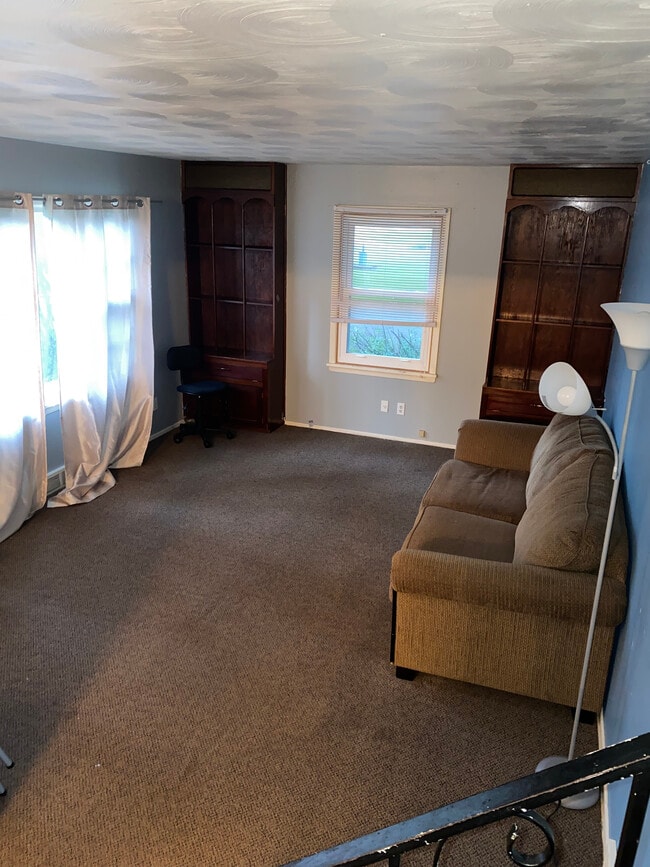 33 Ballantyne Rd in Rochester, NY - Building Photo - Building Photo