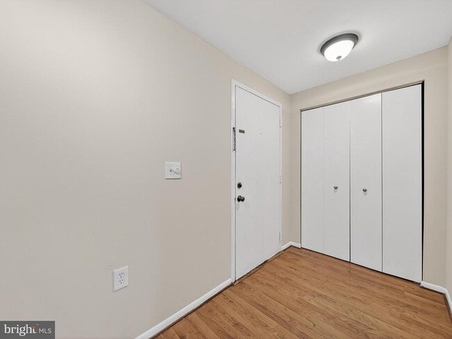 13257 Wonderland Way in Germantown, MD - Building Photo - Building Photo