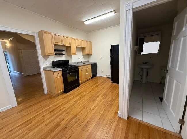 352 Norfolk St, Unit 1 in Cambridge, MA - Building Photo - Building Photo