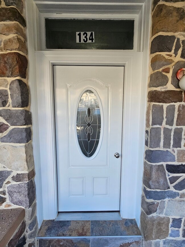 134 W Douglass St, Unit 2