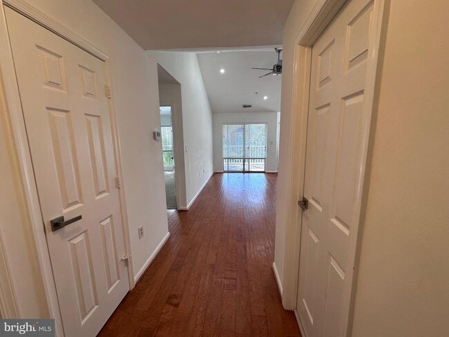 5960 Millrace Ct in Columbia, MD - Building Photo - Building Photo