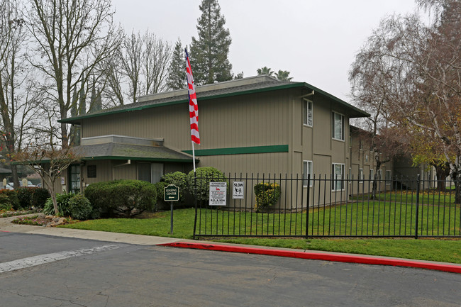 Granite Ridge Apartments in Stockton, CA - Building Photo - Building Photo