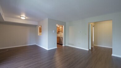 562-568 S Trenton Ave in Pittsburgh, PA - Building Photo - Building Photo