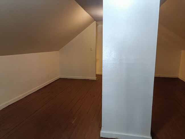 1975 W Melvina St in Milwaukee, WI - Building Photo - Building Photo