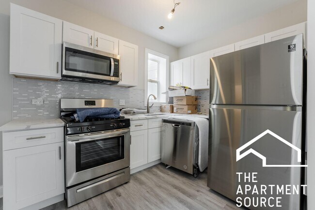 3131 N Monticello Ave in Chicago, IL - Building Photo - Building Photo