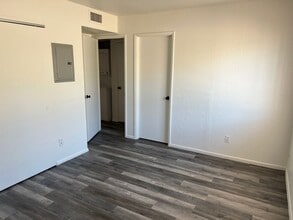 2236 W Southern Ave in Phoenix, AZ - Building Photo - Building Photo
