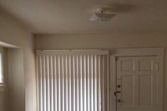 310 Cerritos Ave in Long Beach, CA - Building Photo - Building Photo